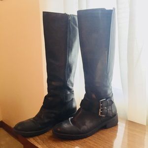 Knee-high leather boots